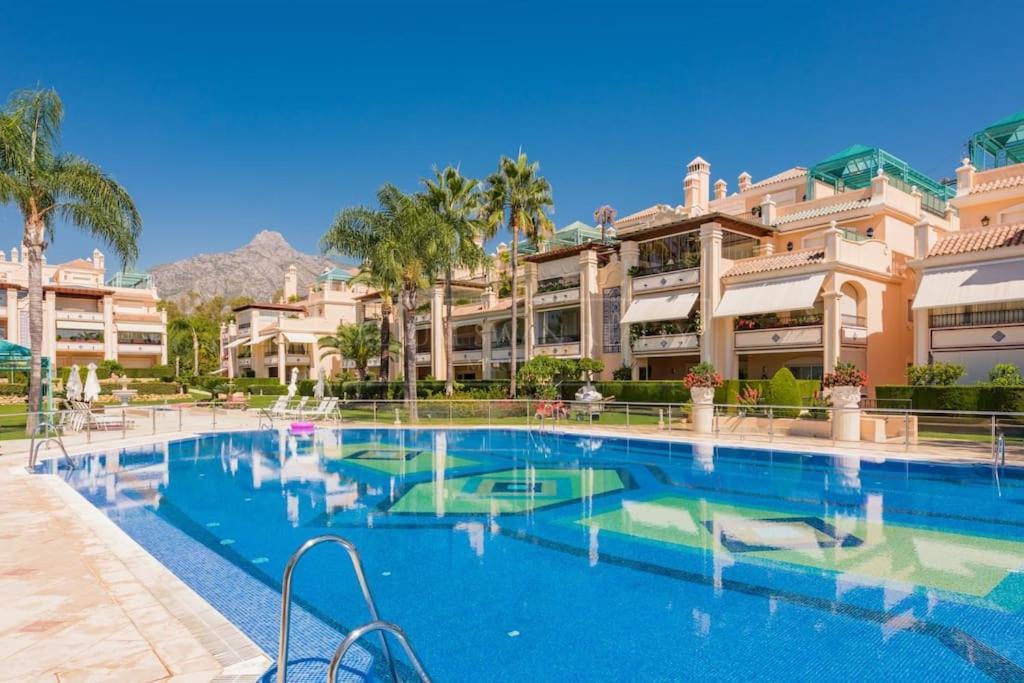 Elegant Penthouse On Marbella's Golden Mile Apartamento *