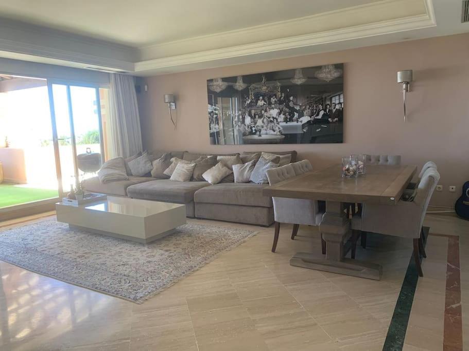 Elegant Penthouse On Marbella's Golden Mile