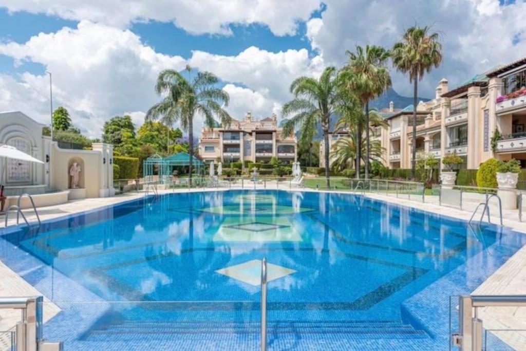 Elegant Penthouse On Marbella's Golden Mile Apartment Marbella