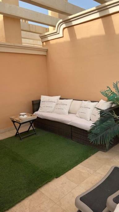Apartment Elegant Penthouse On Marbella's Golden Mile Marbella