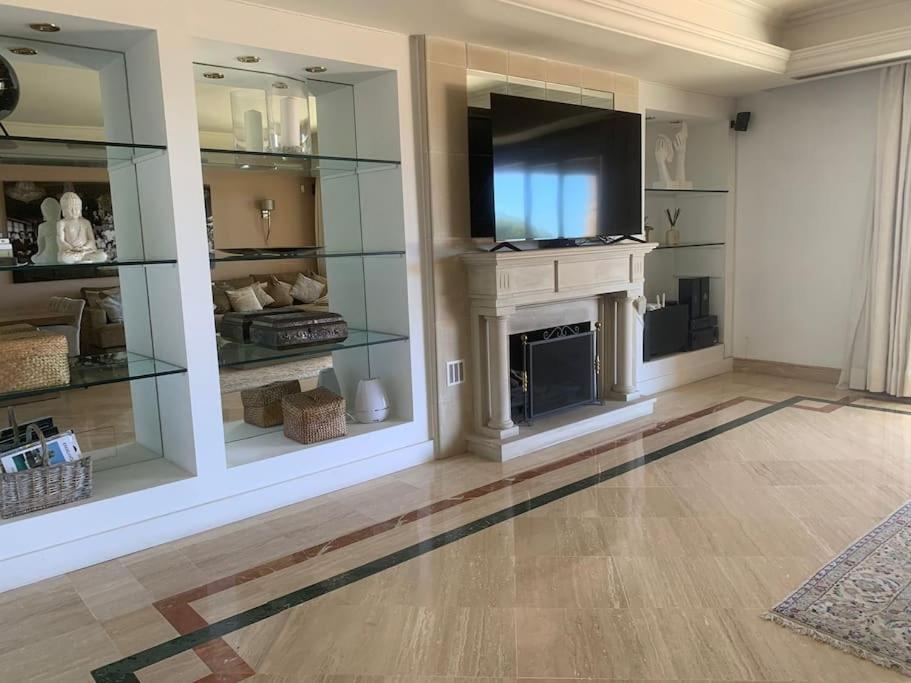 Elegant Penthouse On Marbella's Golden Mile * Marbella