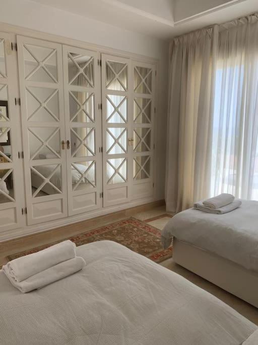 Apartment Elegant Penthouse On Marbella's Golden Mile Marbella