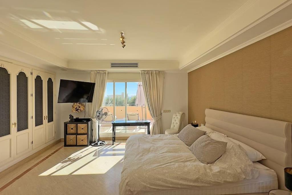Elegant Penthouse On Marbella's Golden Mile * Marbella